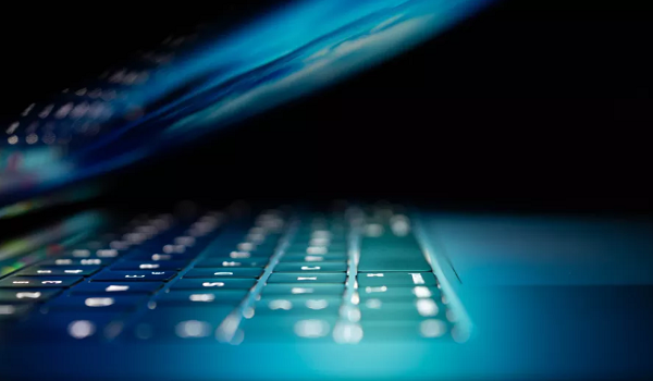 “الأمن السيبراني” يصدر تحذيراً أمنياً بشأن تحديثات شركة VMware