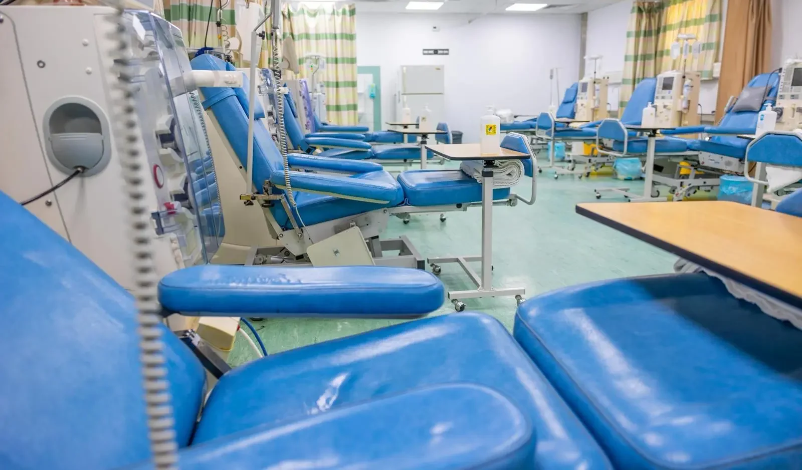 صالة غسيل كلوي مجهزة بأحدث التقنيات للحجاج بالمدينة المنورة