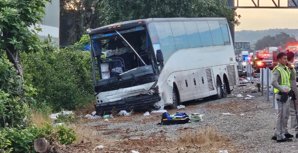 مقتل وإصابة 33 شخصًا في حادث تصادم بلوس أنجلوس