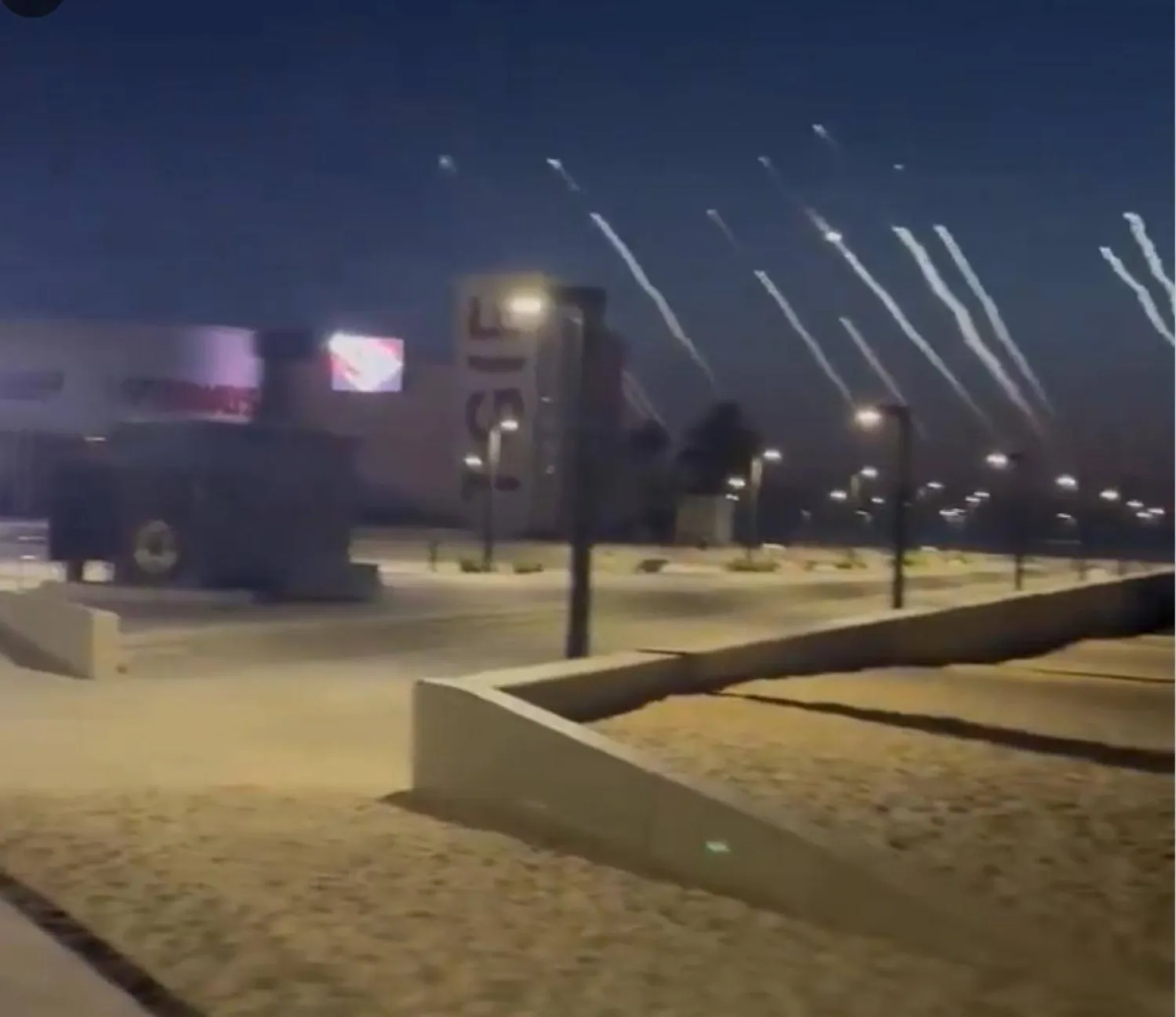 الجيش الكويتي ينفي رصد صواريخ باليستية داخل أجواء البلاد ويطمئن المواطنين