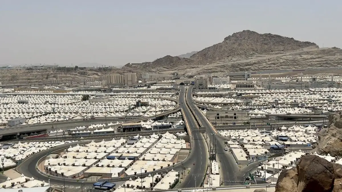 إعادة تهيئة مشعر منى استعدادًا لعودة الحجاج من عرفات