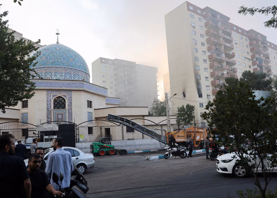 سكان طهران يعربون عن صدمتهم ويخشون الفوضى