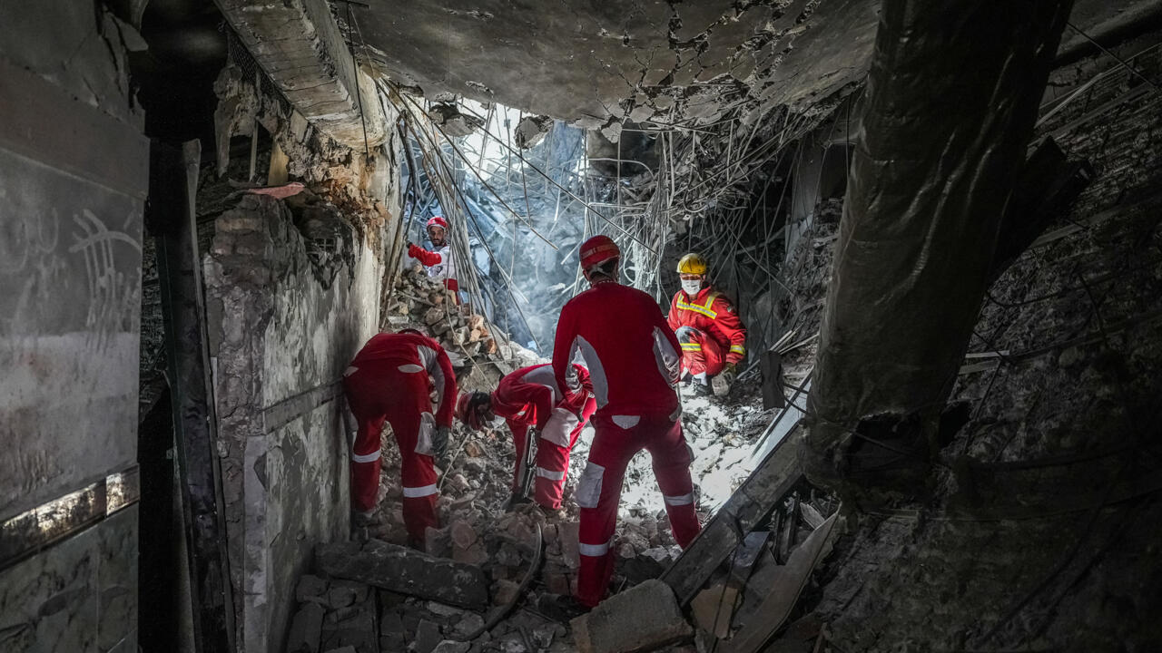 إيران تعلن مقتل 71 شخصًا في الهجوم الإسرائيلي على سجن إيفين