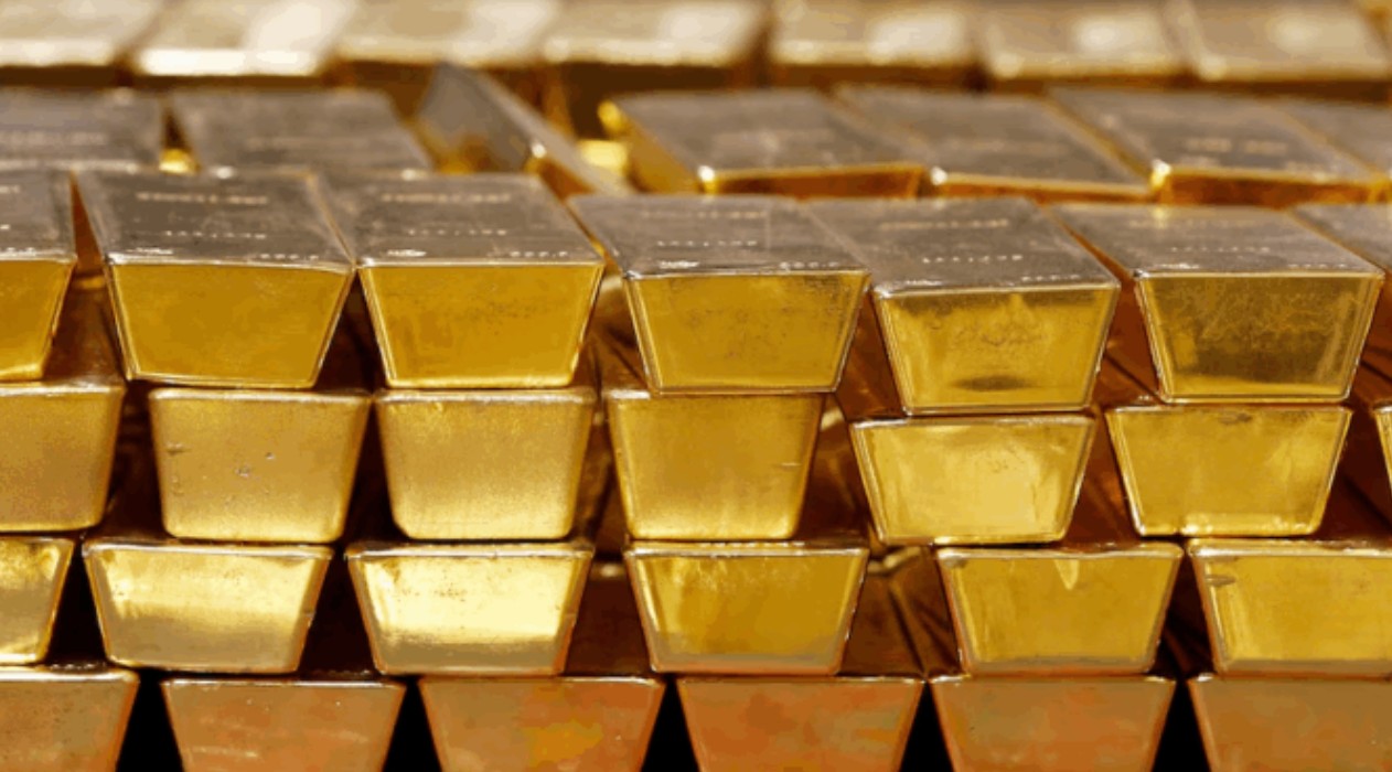 الذهب يتعافى من أدنى مستوى في أسبوعين 