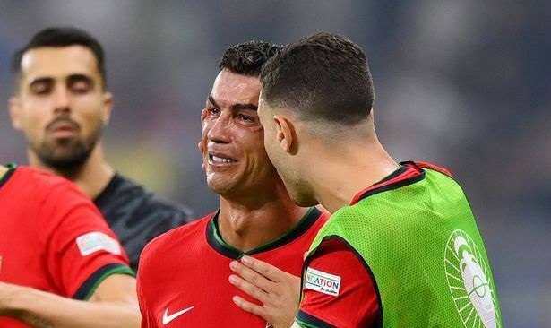 سبب غياب رونالدو عن جنازة جوتا