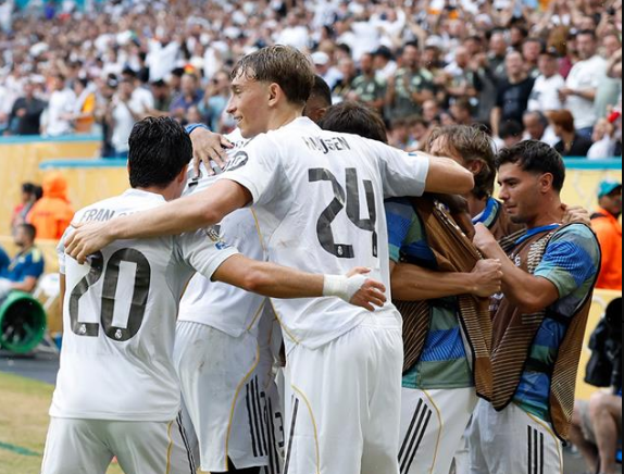 بوكيتينو يتصدر قائمة الترشيحات لتدريب ريال مدريد