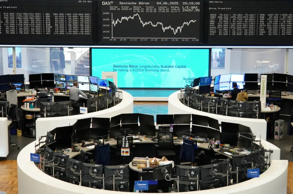 تفاؤل تجاري يُنعش الأسهم الأوروبية