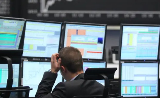 أسهم أوروبا تتراجع لأدنى مستوياتها في أكثر من أسبوع
