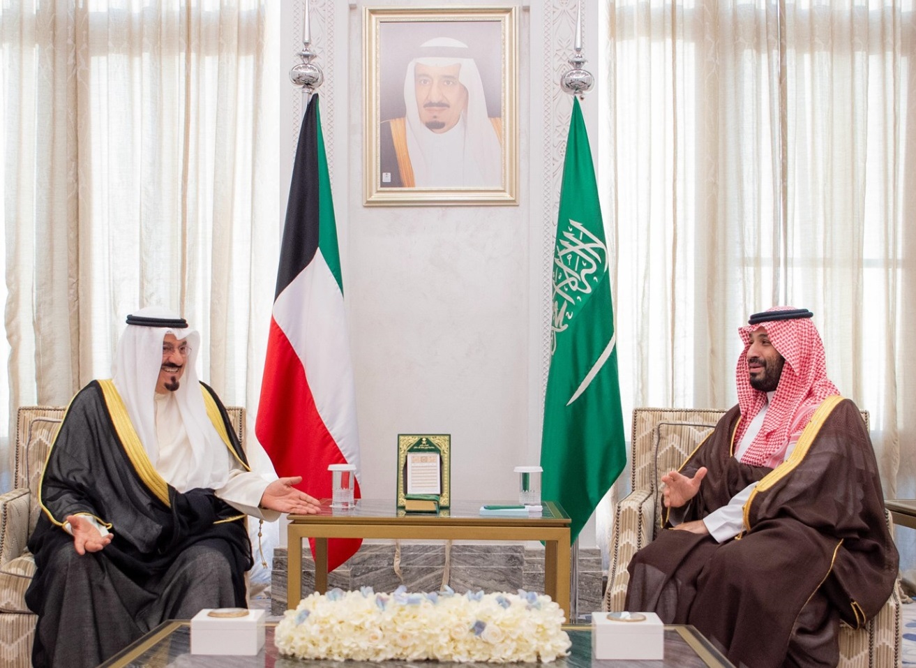 ولي العهد يستقبل رئيس وزراء الكويت ويستعرضان أوجه التعاون