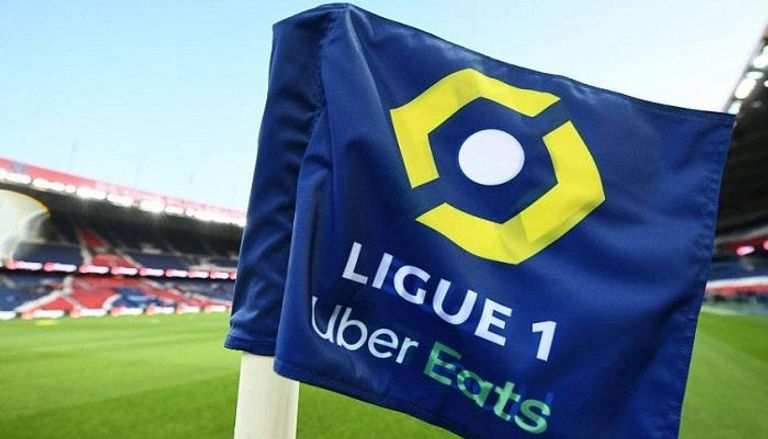 لاعب سعودي جديد يقترب من الدوري الفرنسي شعار الدوري الفرنسي