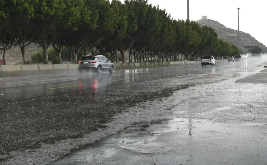 11 منطقة بـ المملكة تحت تأثير حالة مطرية حتى مساء الثلاثاء 