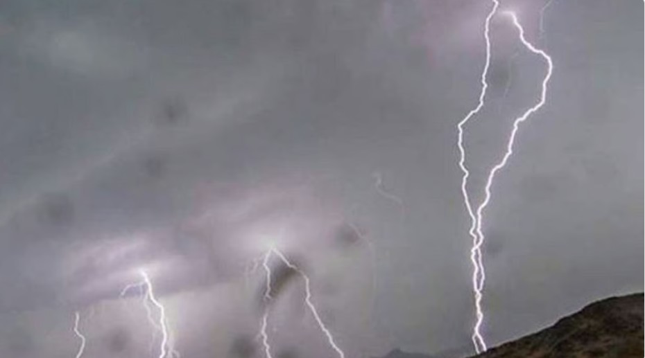 حتى الـ8 مساءً.. أمطار وصواعق رعدية على جازان