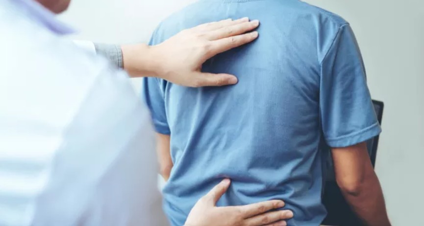 العلاج النفسي.. سلاح جديد لمواجهة آلام أسفل الظهر المزمنة