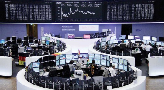 الأسهم الأوروبية تتراجع بعد صعود 5 أشهر متتالية