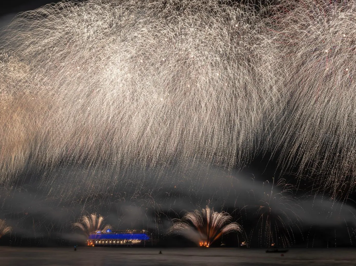 وزير الخارجية ونظيره العماني يبحثان مستجدات الأوضاع