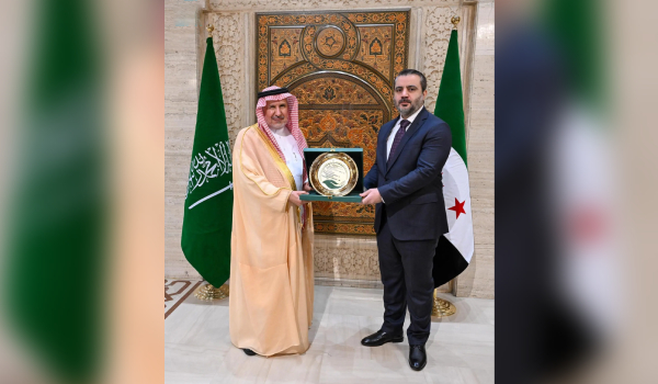 المشرف على مركز الملك سلمان للإغاثة يلتقي وزير الخارجية السوري