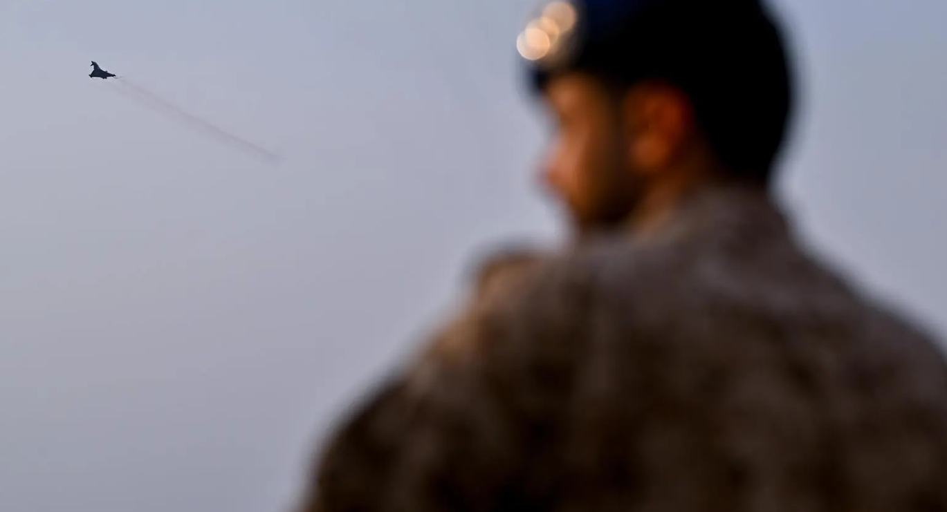 سماء جدة تشهد عروضا جوية للمقاتلات السعودية احتفاء باليوم الوطني