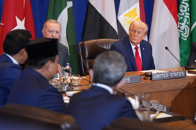 بوليتيكو: ترمب وعد بكبح إسرائيل وعدم السماح بضم الضفة الغربية