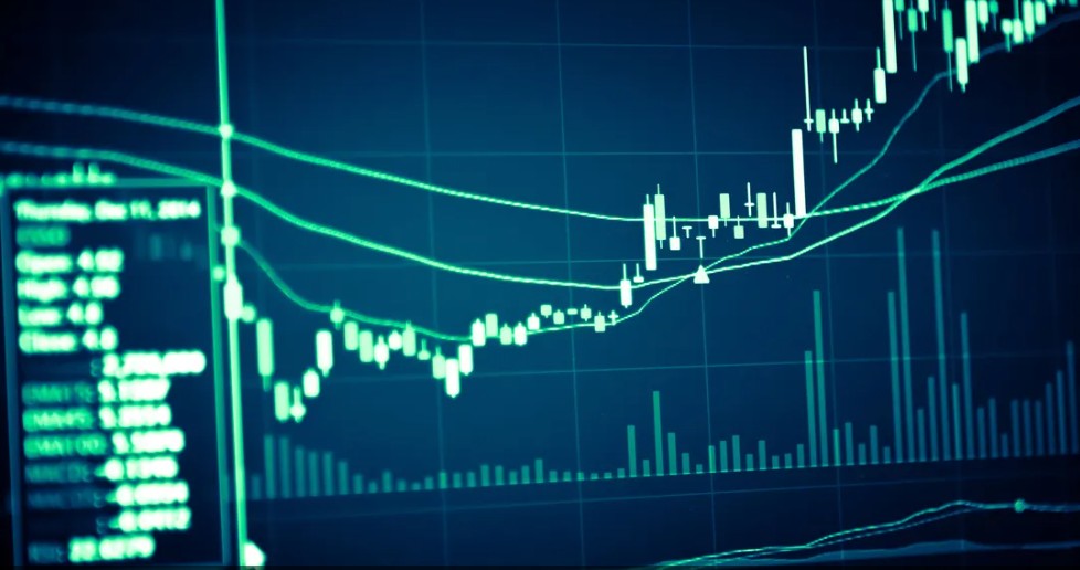 الأسهم الأوروبية ترتفع بانتظار قرار الفائدة الأمريكية