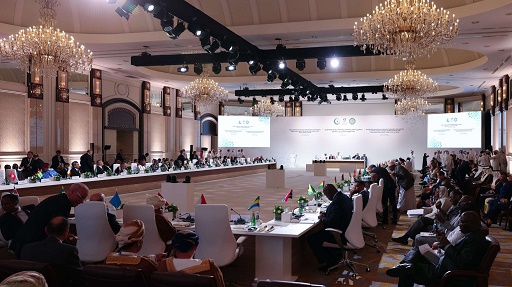 قمة الدوحة تدعو لتحرك دولي لوقف اعتداء إسرائيل