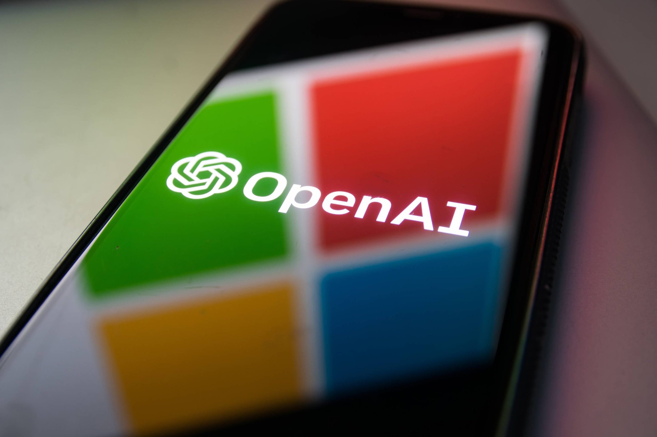 الشراكة الاستراتيجية بين مايكروسوفت و OpenAI تدخل مرحلة جديدة نحو الربحية