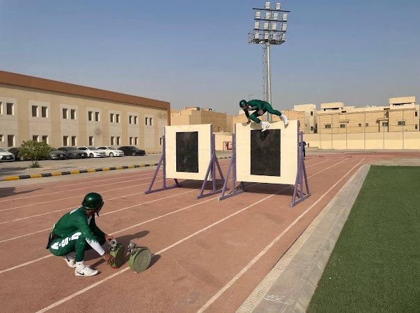 تحقيق: وكالة الهجرة الأمريكية تتجسس على الهواتف المحمولة