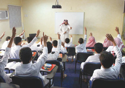 التعليم تحتفي باليوم العالمي للمعلم تحت شعار “تقدير أصوات المعلمين”