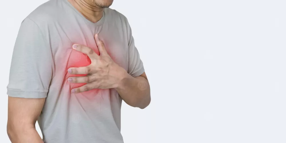 الذبحة الصدرية جرس إنذار.. كيف تتعرف على النوبة القلبية قبل فوات الأوان؟