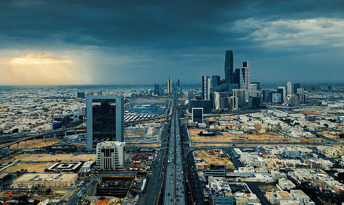 السعودية تحقق 79% من المعاملات الرقمية في رحلتها نحو التحول من النقد إلى البرمجة