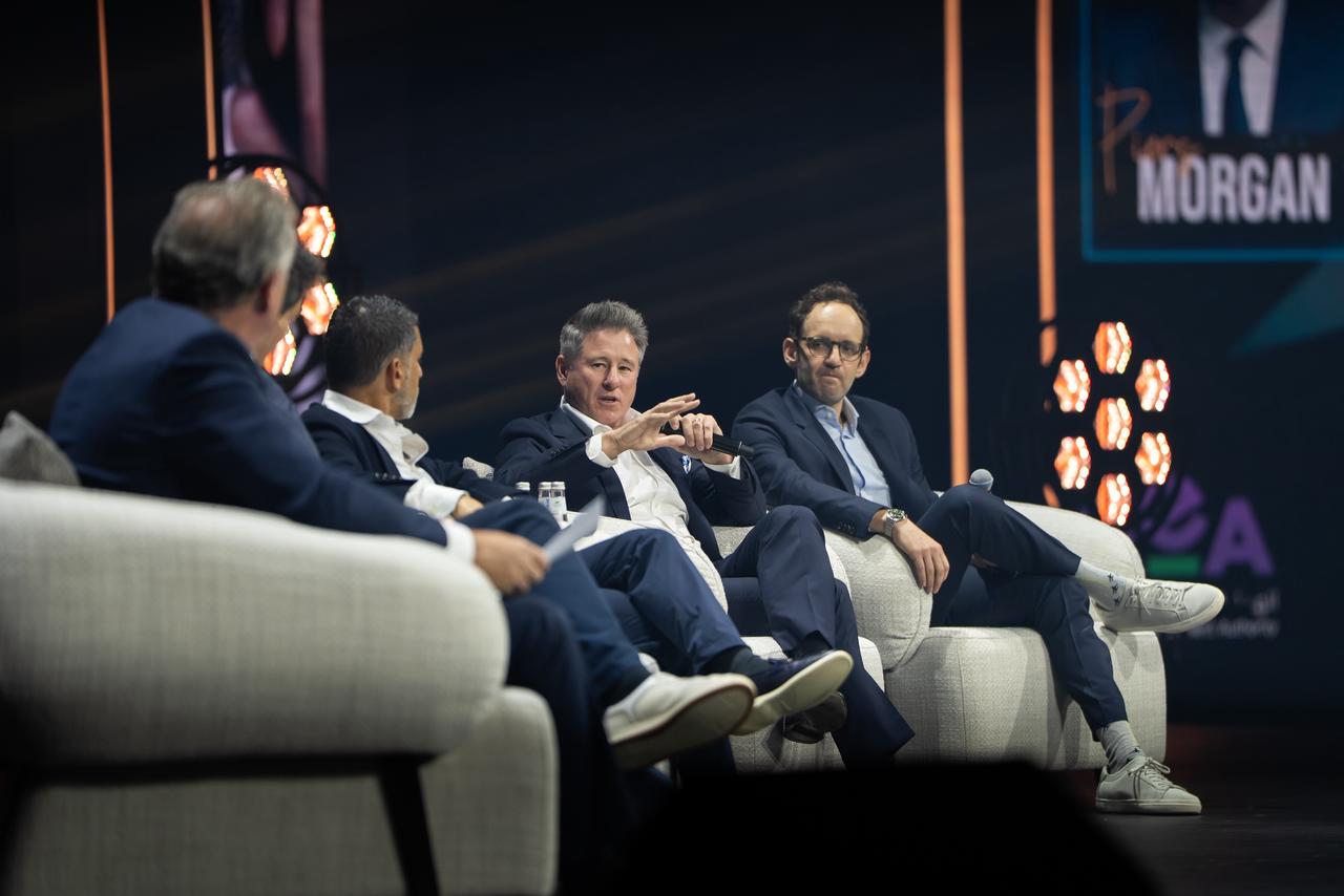 مدرب الفيحاء يعلق على ركلة جزاء بنزيما.. وهذا ما قاله عن التعادل أمام الاتحاد