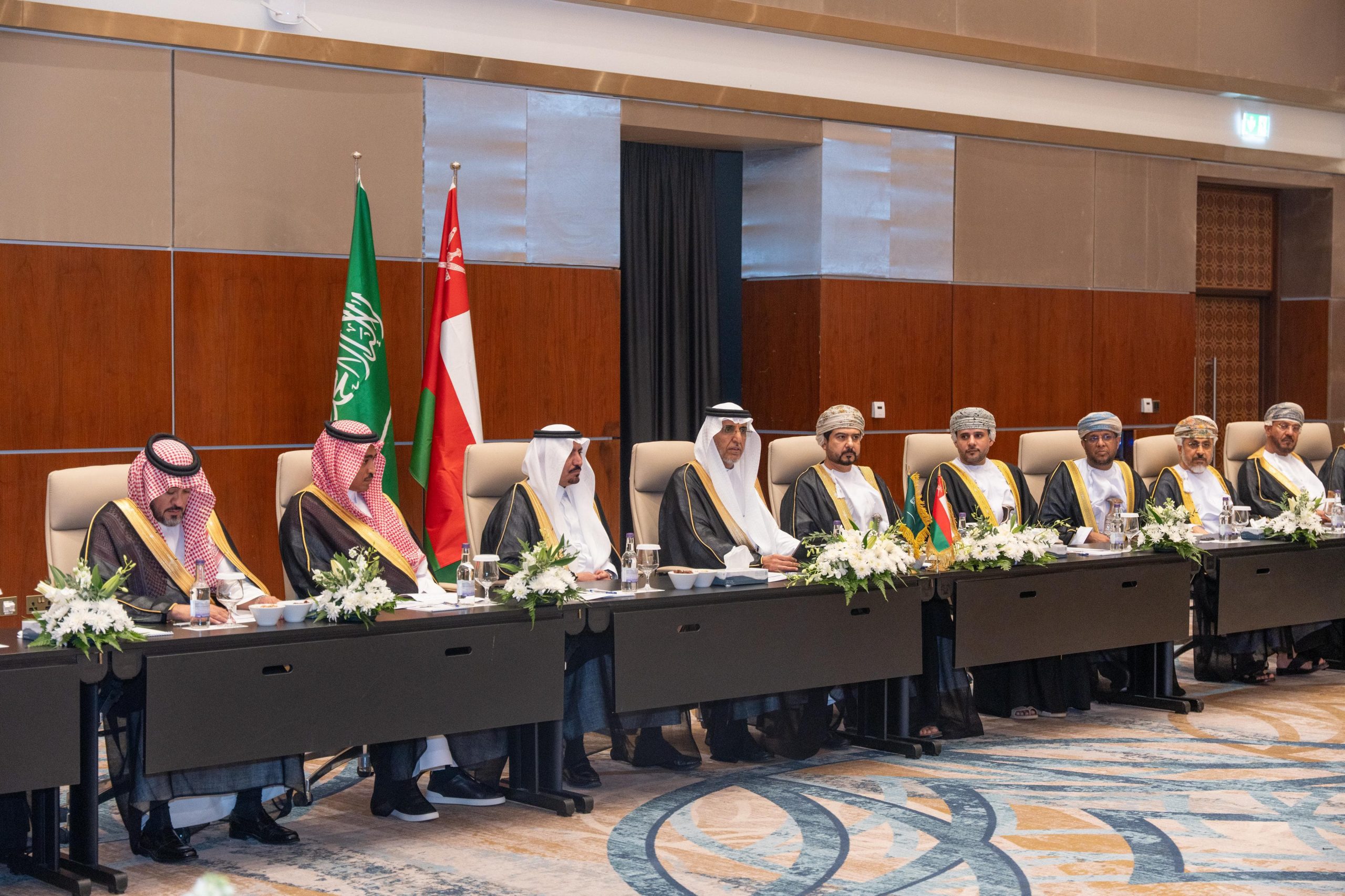 السعودية تؤكد عمق الشراكة الاقتصادية مع سلطنة عُمان