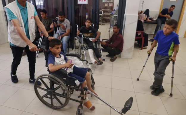 “الصحة العالمية”: 42 ألف شخص في غزة يعانون إصابات مسببة لإعاقات