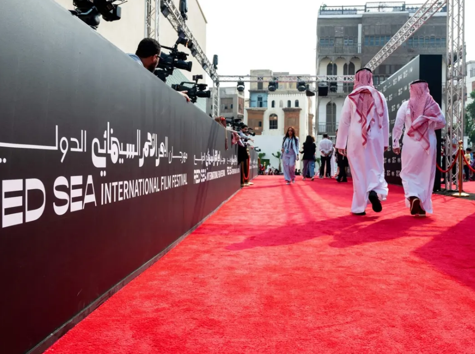 تكريم عالمي لرموز السينما في مهرجان البحر الأحمر 2025