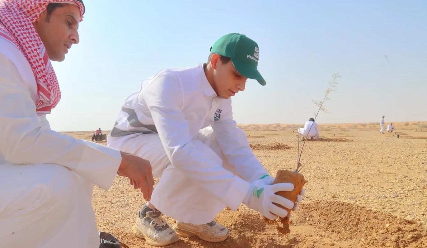 محمية الملك سلمان تزرع 2000 شتلة في مبادرة “يد تغرس وأرض تزدهر”