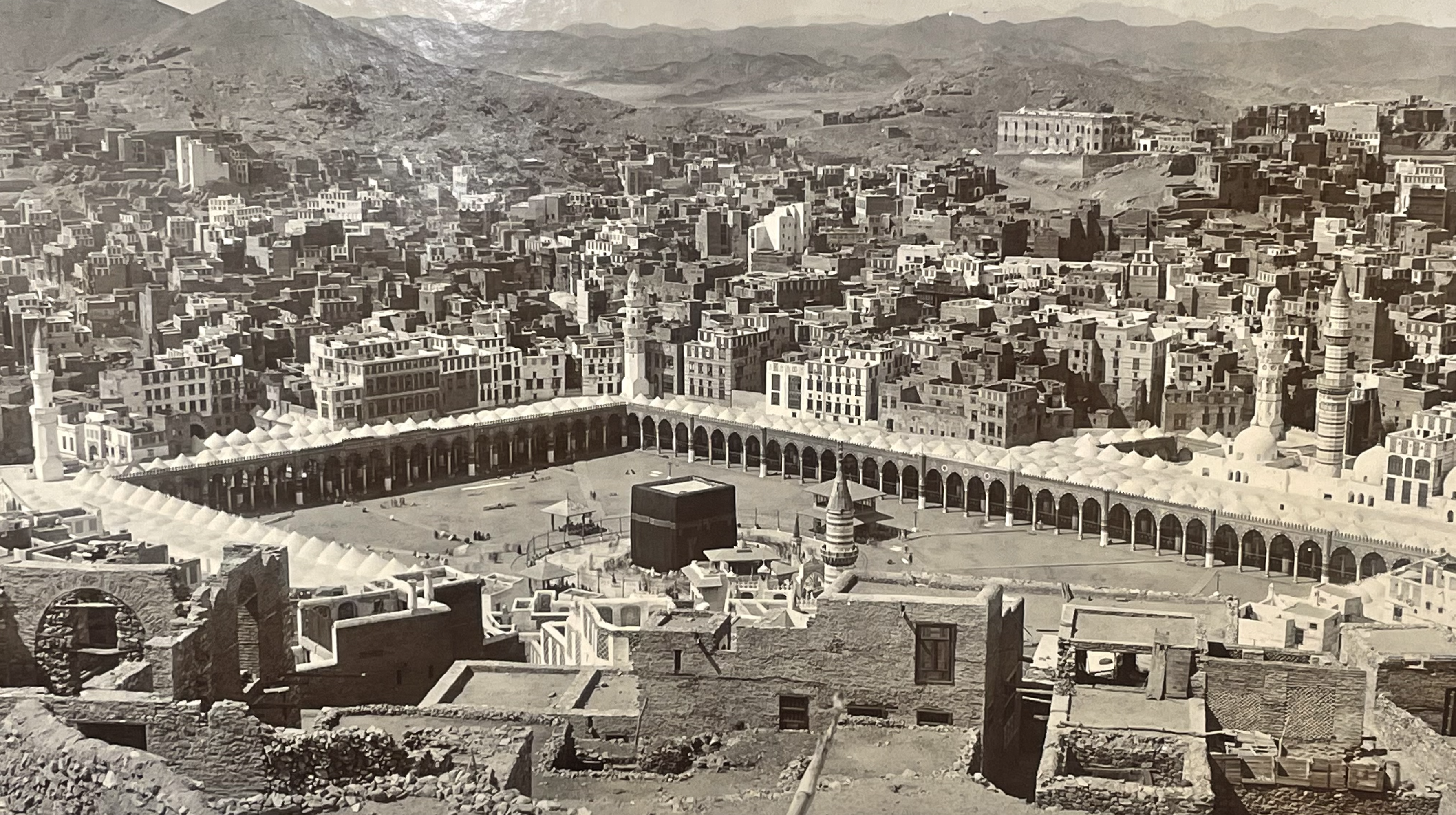 مكتبة الملك عبدالعزيز توثق تاريخ الحج بـ6 آلاف صورة ومخطوطة