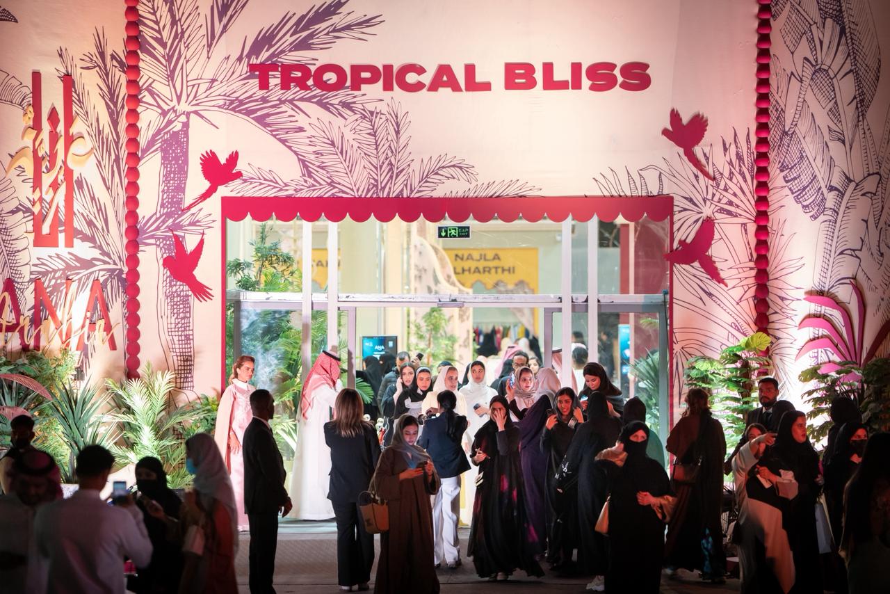 معرض أنا عربية يشهد إقبالا لافتا ضمن فعاليات موسم الرياض