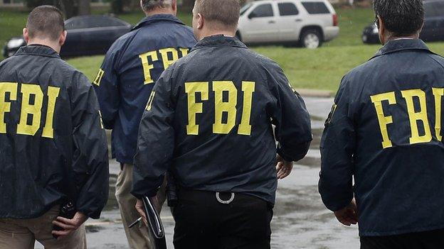 رويترز: FBI فصل 4 عملاء حققوا في قضية ترمب