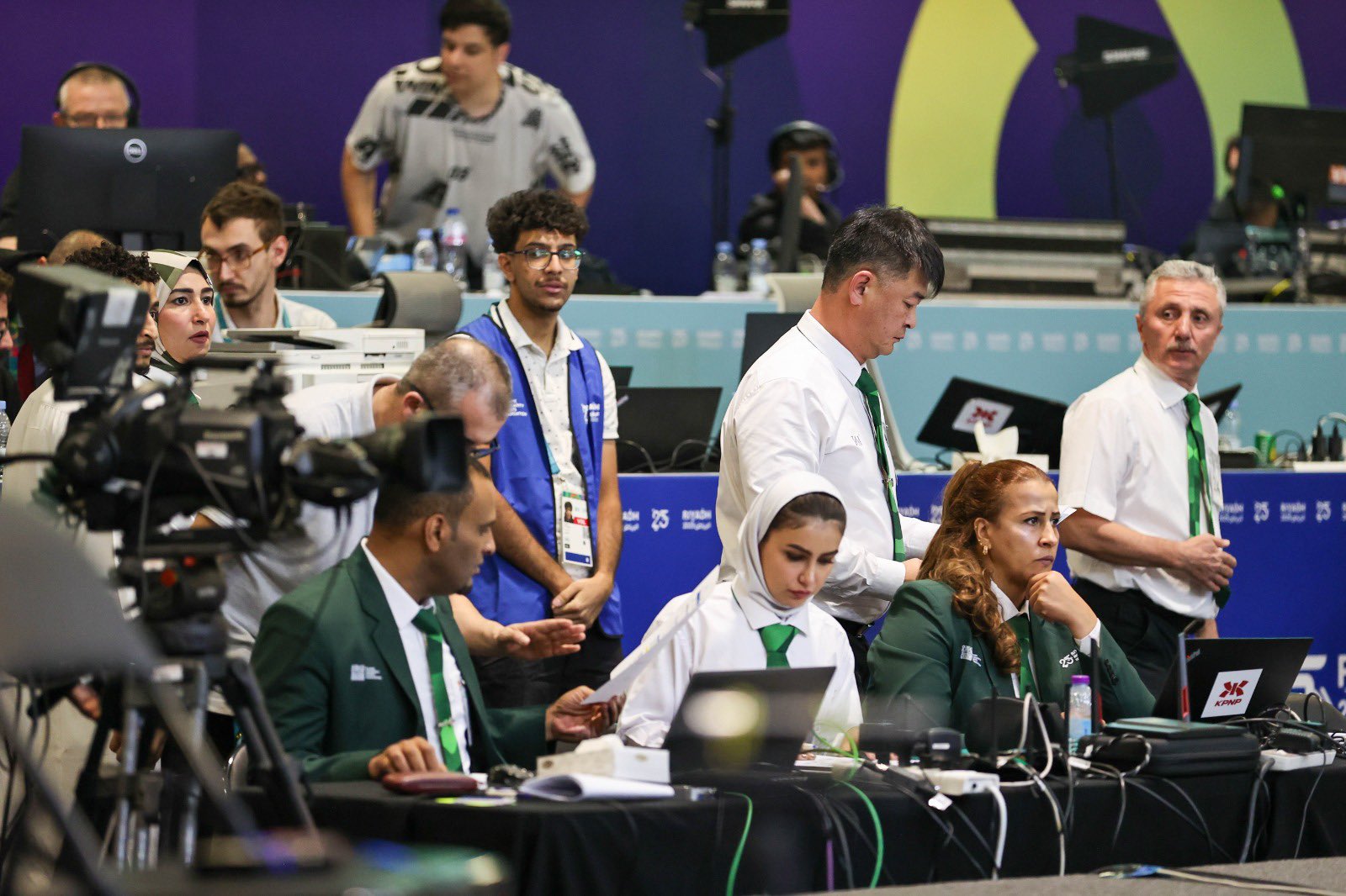 عبدالعزيز باعشن يوجه رسالة بشأن المتطوعين في دورة ألعاب التضامن الإسلامي 