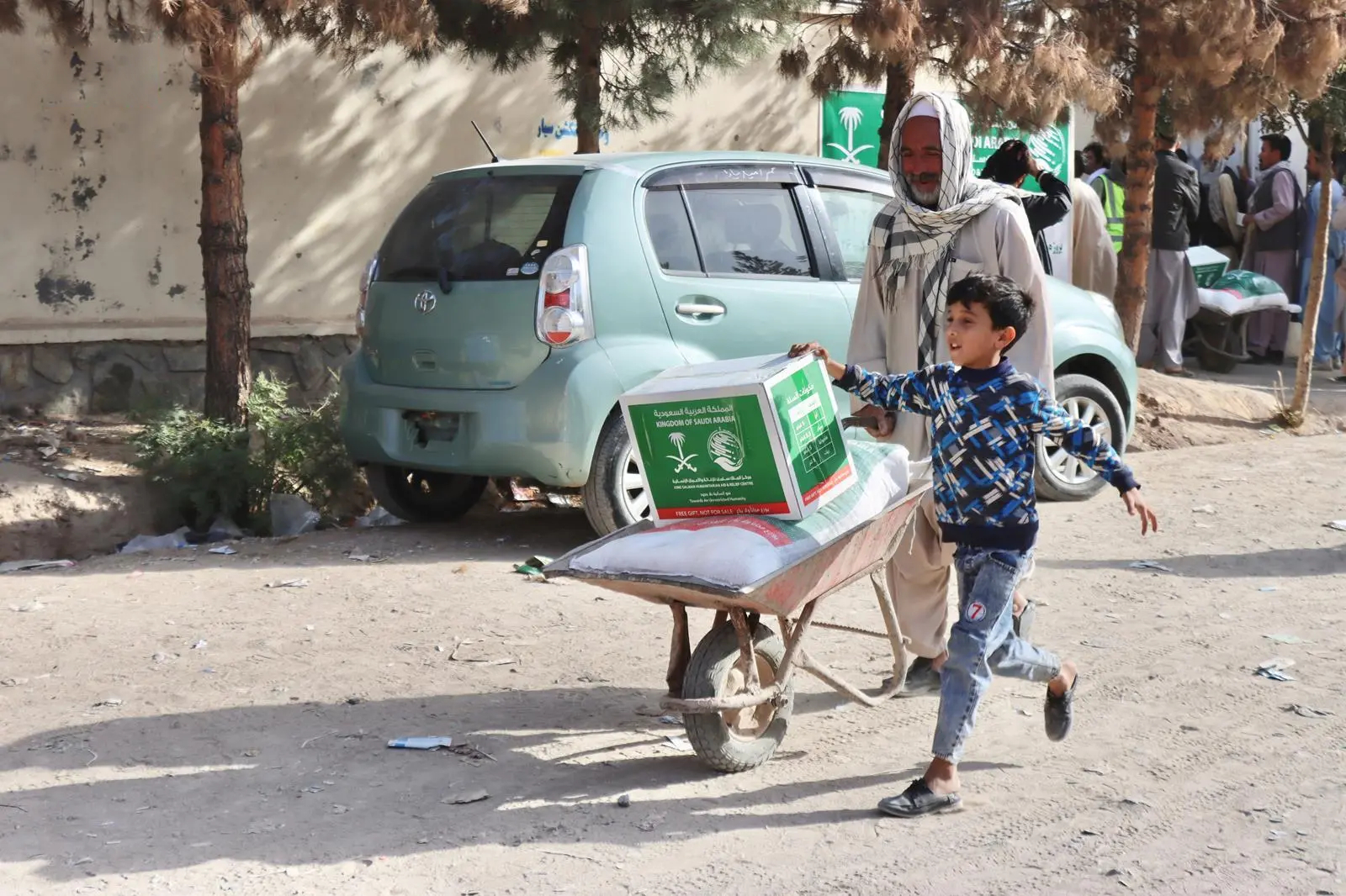 “سلال الخير” السعودية تصل إلى سوريا وباكستان وأفغانستان