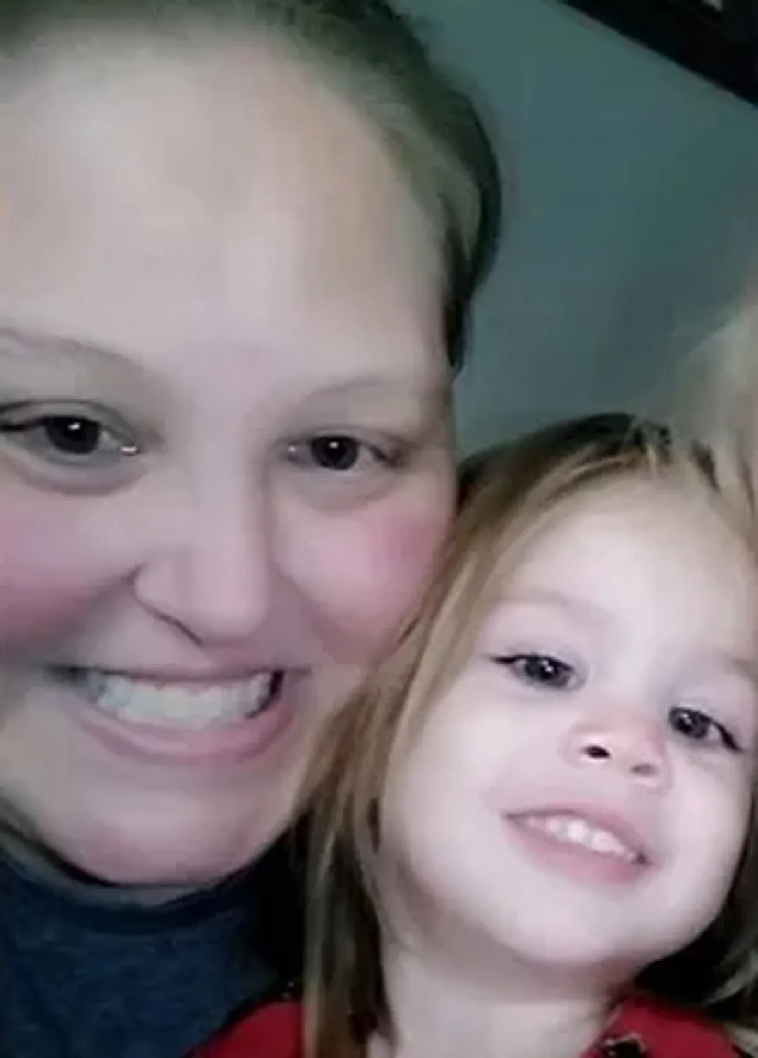 السجن 40 عاما لأمريكية أجبرت طفلة على مجاورة جثة شقيقتها