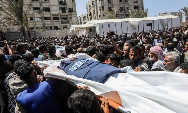 نقابة الصحفيين الفلسطينيين: الاحتلال قتل 44 زميلًا داخل خيام النزوح بغزة
