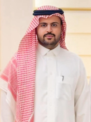 القائد الملهم وانعكاس محبة الشعب الجارفة في ادق التفاصيل
