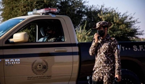 ضبط مخالفين لممارستهما الرعي المحظور والتخييم غير المُرخص