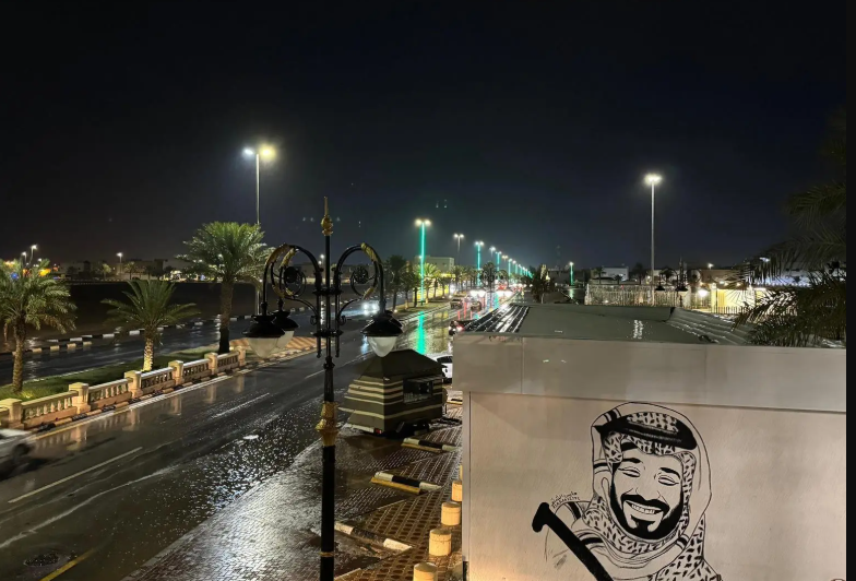 أمطار على تيماء ورفحاء وموجة ضباب على بعض الأماكن