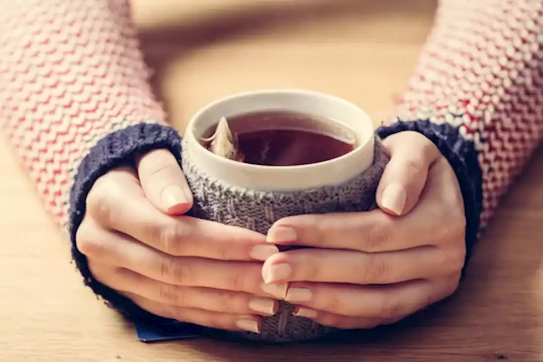 دراسة: شرب الشاي يعزز كثافة عظام النساء مقارنة بالقهوة 