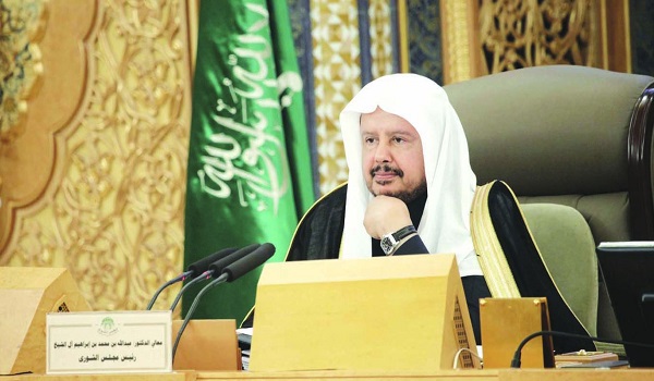 رئيس مجلس الشورى يبدأ زيارة رسمية إلى قطر