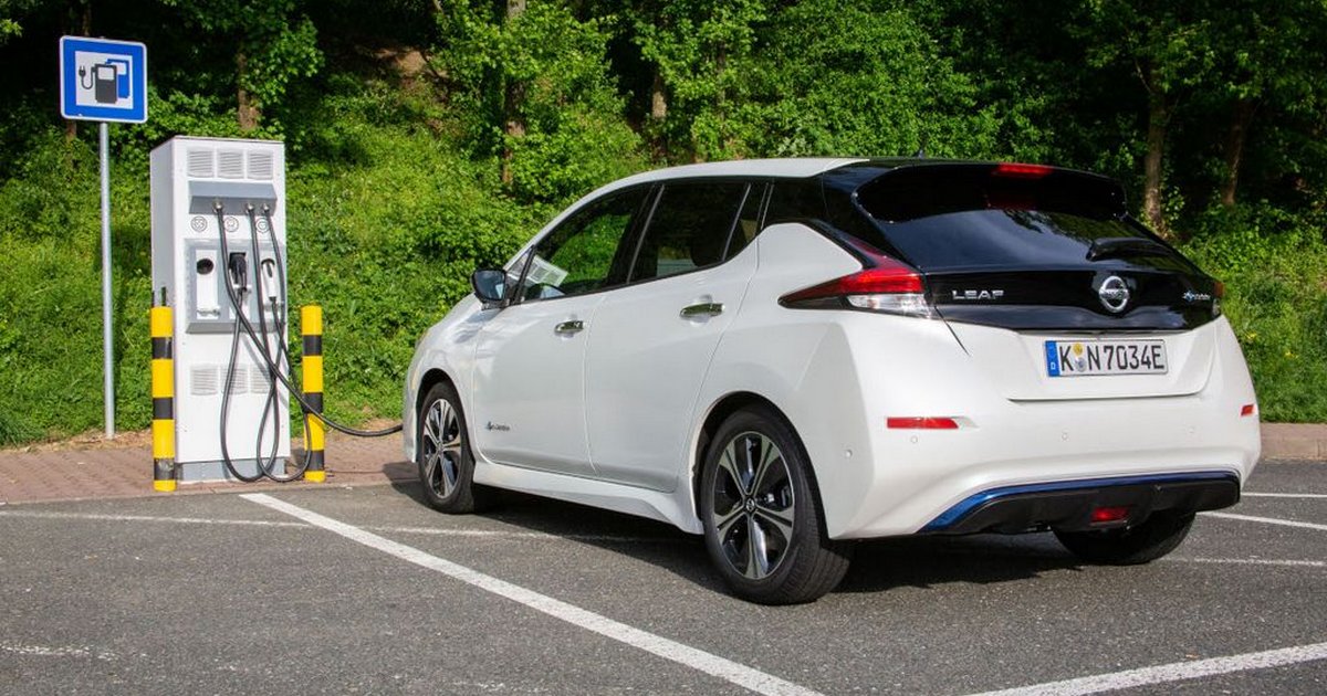 نصائح لتسريع شحن السيارة الكهربائية في الشتاء 