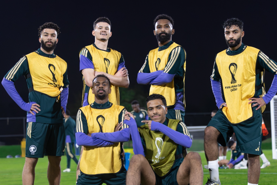 الأخضر يختتم استعداداته لمواجهة لفلسطين.. وغياب لاعب جديد المنتخب السعودي