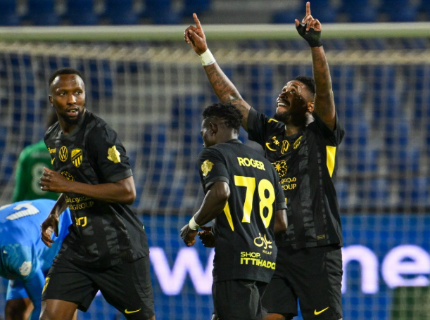 الاتحاد يفوز على نيوم بثلاثية ويقفز للمركز الخامس الاتحاد