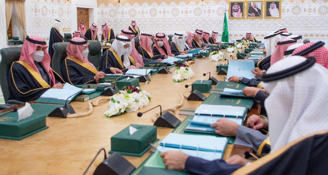 مجلس الوزراء يُبارك مشروع القطار الكهربائي السريع الذي يربط المملكة بـ قطر 